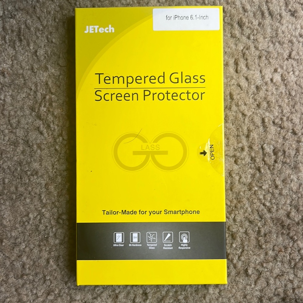 I phone 13 privacy screen protector